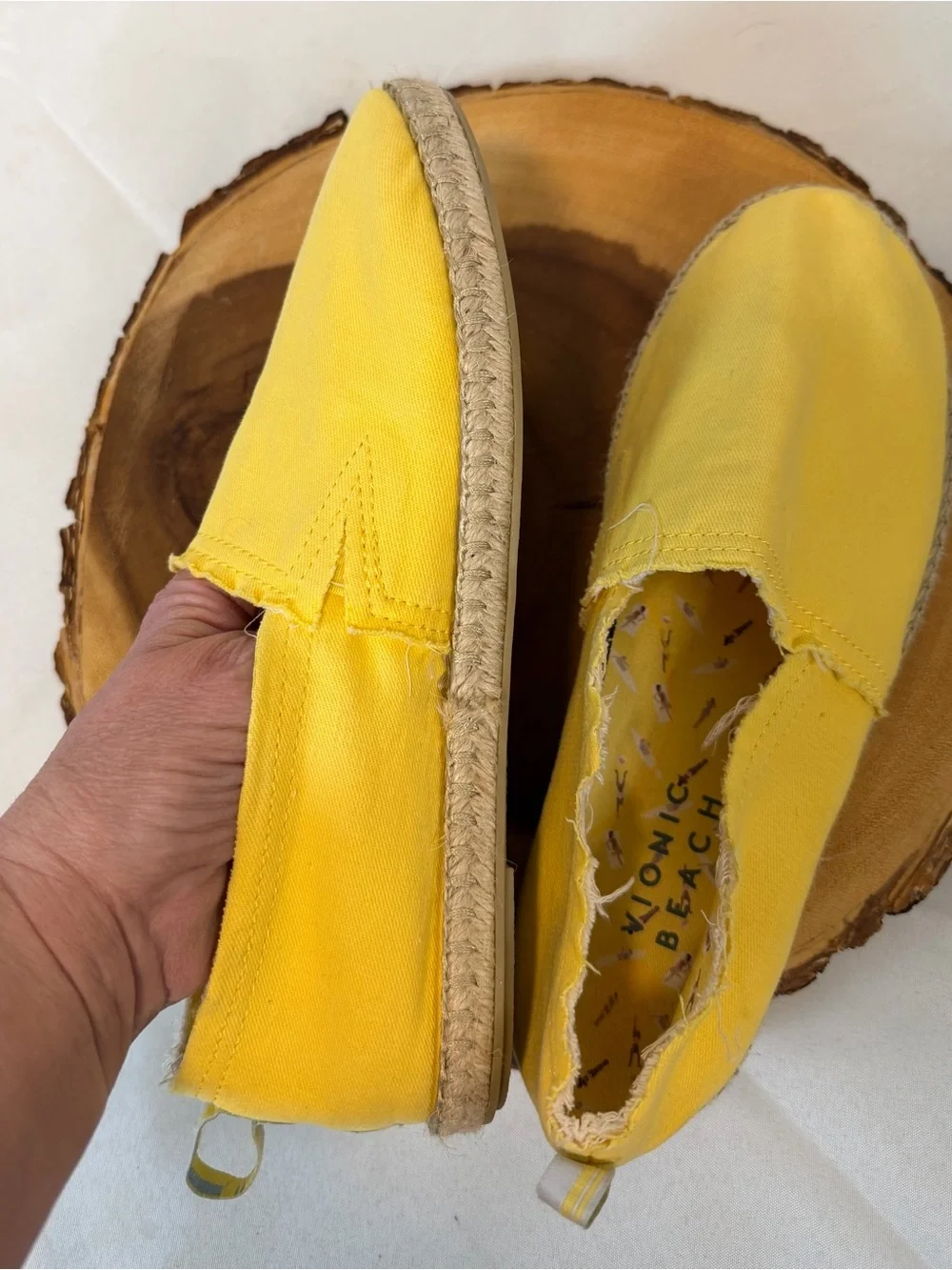 Vionic Laguna Women's‎ Casual Round Toe Yellow Slip-on Loafer Beach Size 9.5